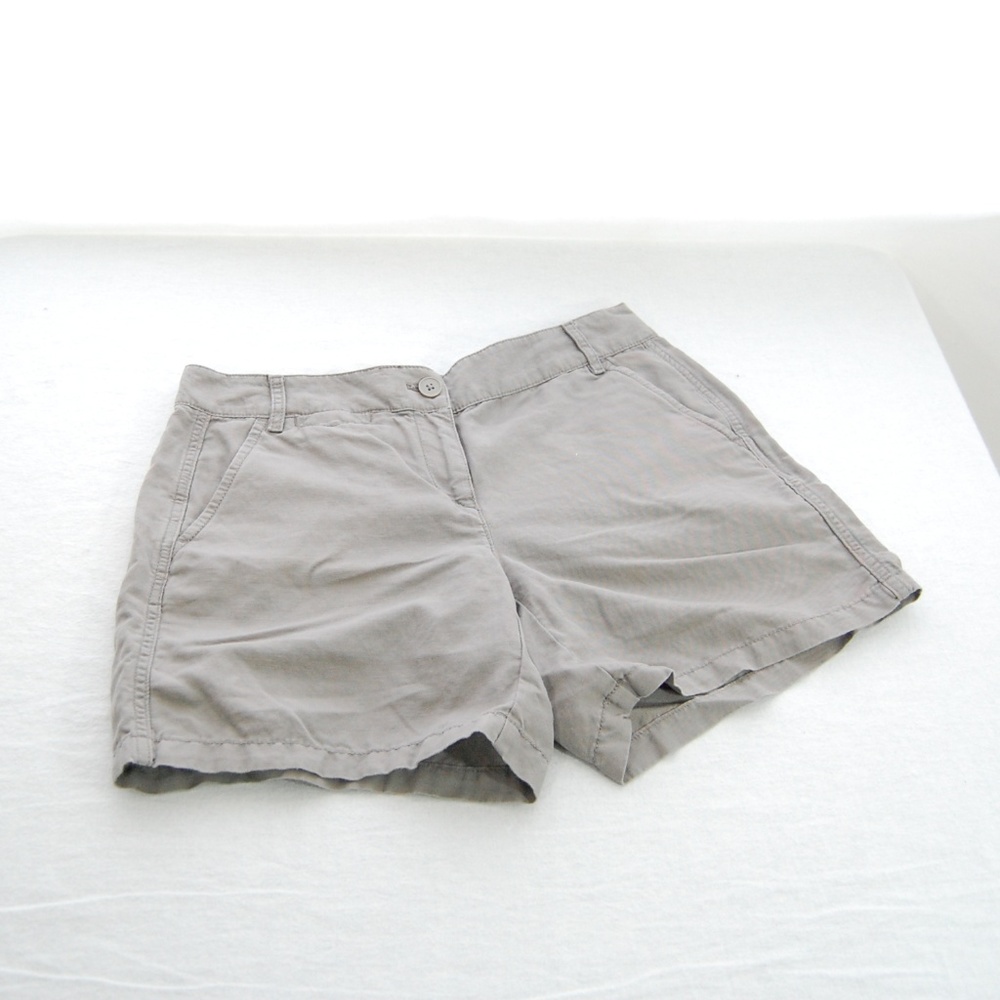*FREE WITH PURCHASE* LOFT Linen/Cotton Blend Gray Lightweight Shorts